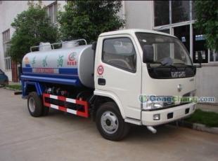 供應(yīng)高品質(zhì)5噸、10噸灑水車，湖北程力專業(yè)制造，現(xiàn)貨直達(dá)
